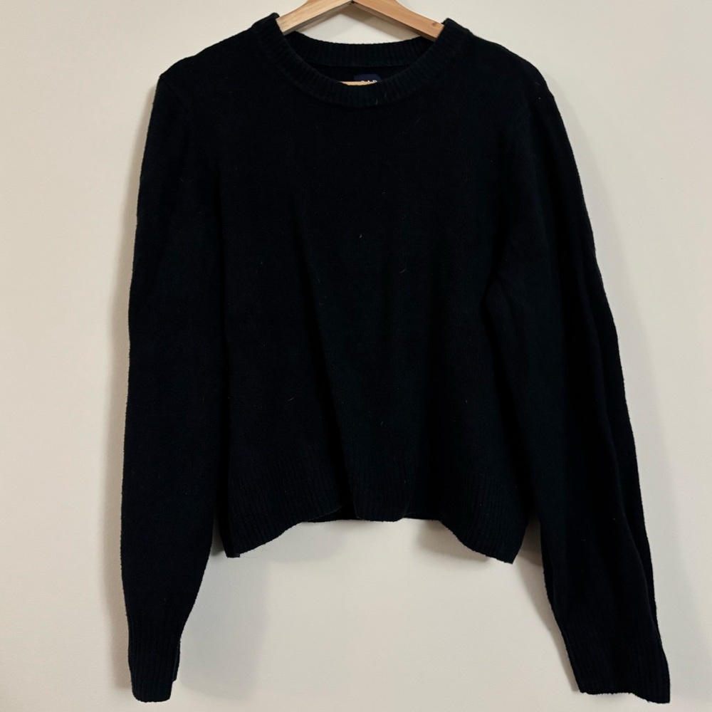 GAP Black Ribbed Crewneck Sweater